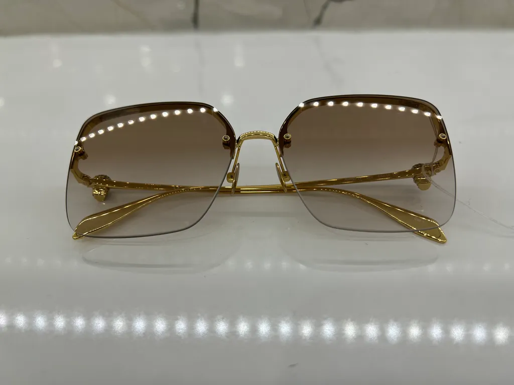 Gradient Oversize-Frame Sunglasses