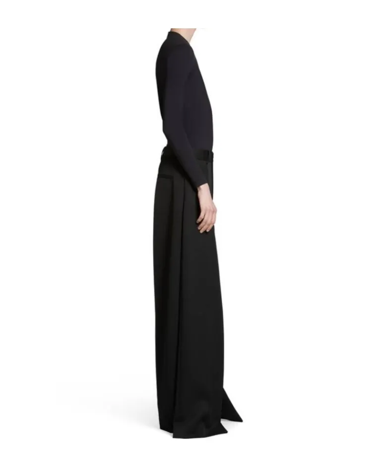 Outside Loop Fitted Top