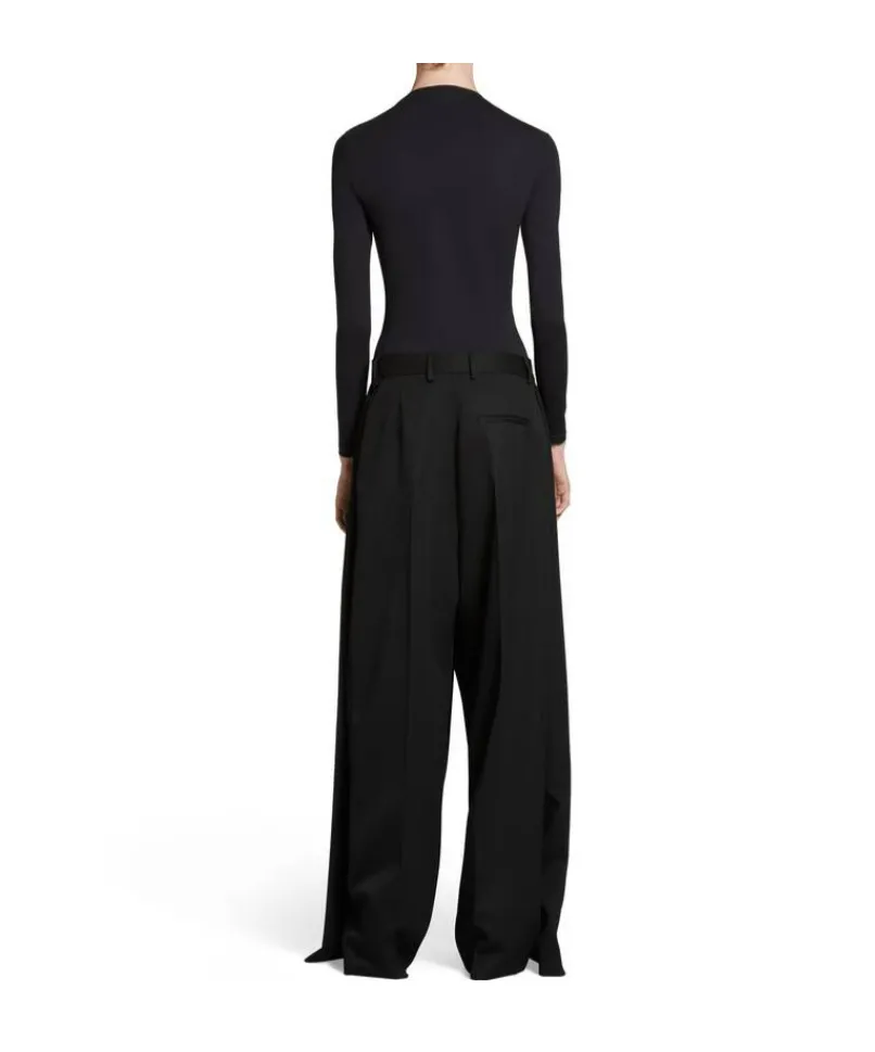 Outside Loop Fitted Top