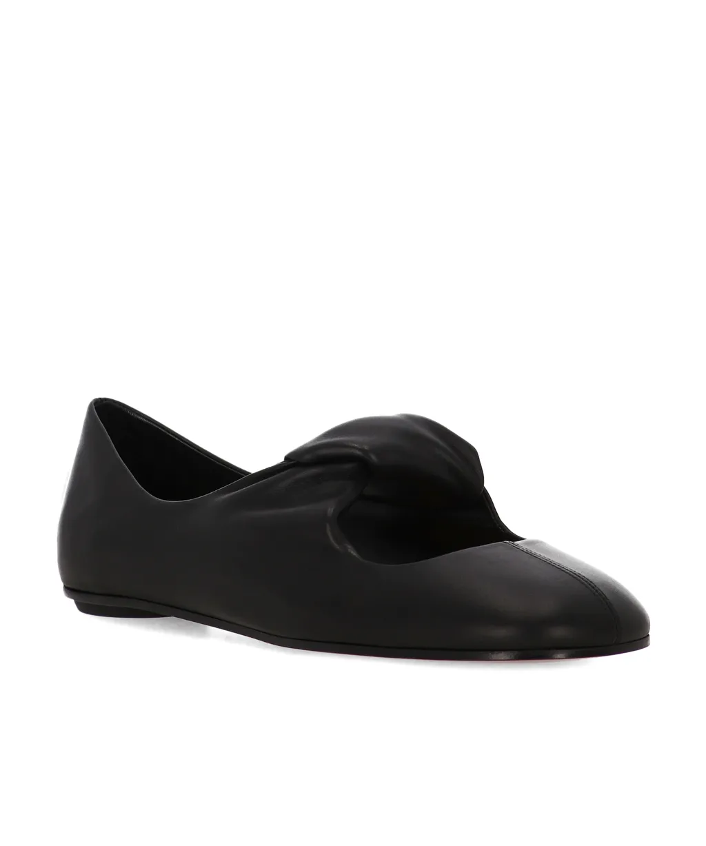 Twist-Detailed Round-Toe Ballet Flats