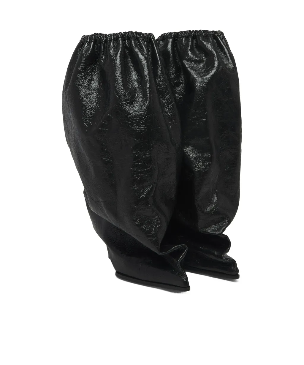 Pointed-Toe Boots