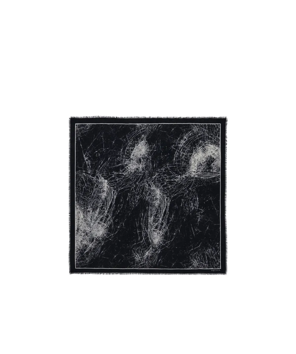 Graphic Printed Frayed-Edge Scarf
