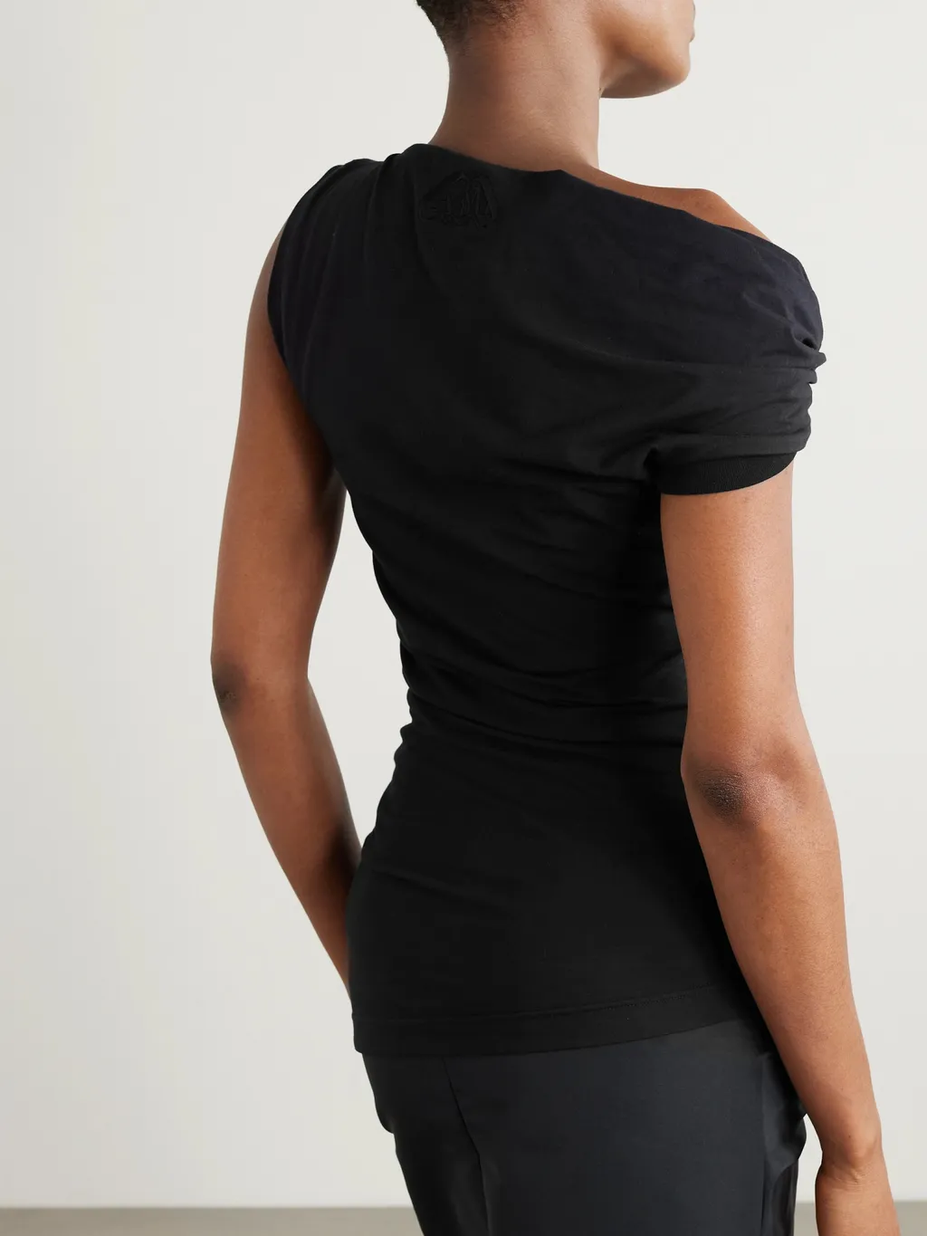 Knot-Detailed Asymmetric-Hem Top