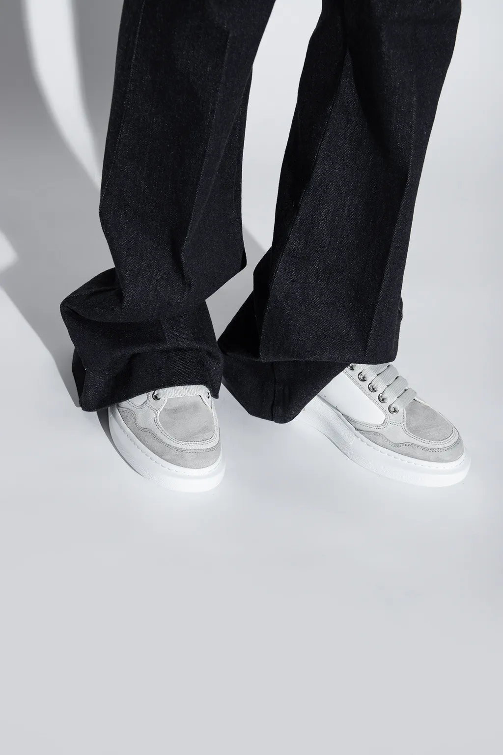 Larry Low-Top Sneakers