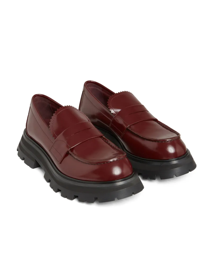 Wander Slip-On Loafers