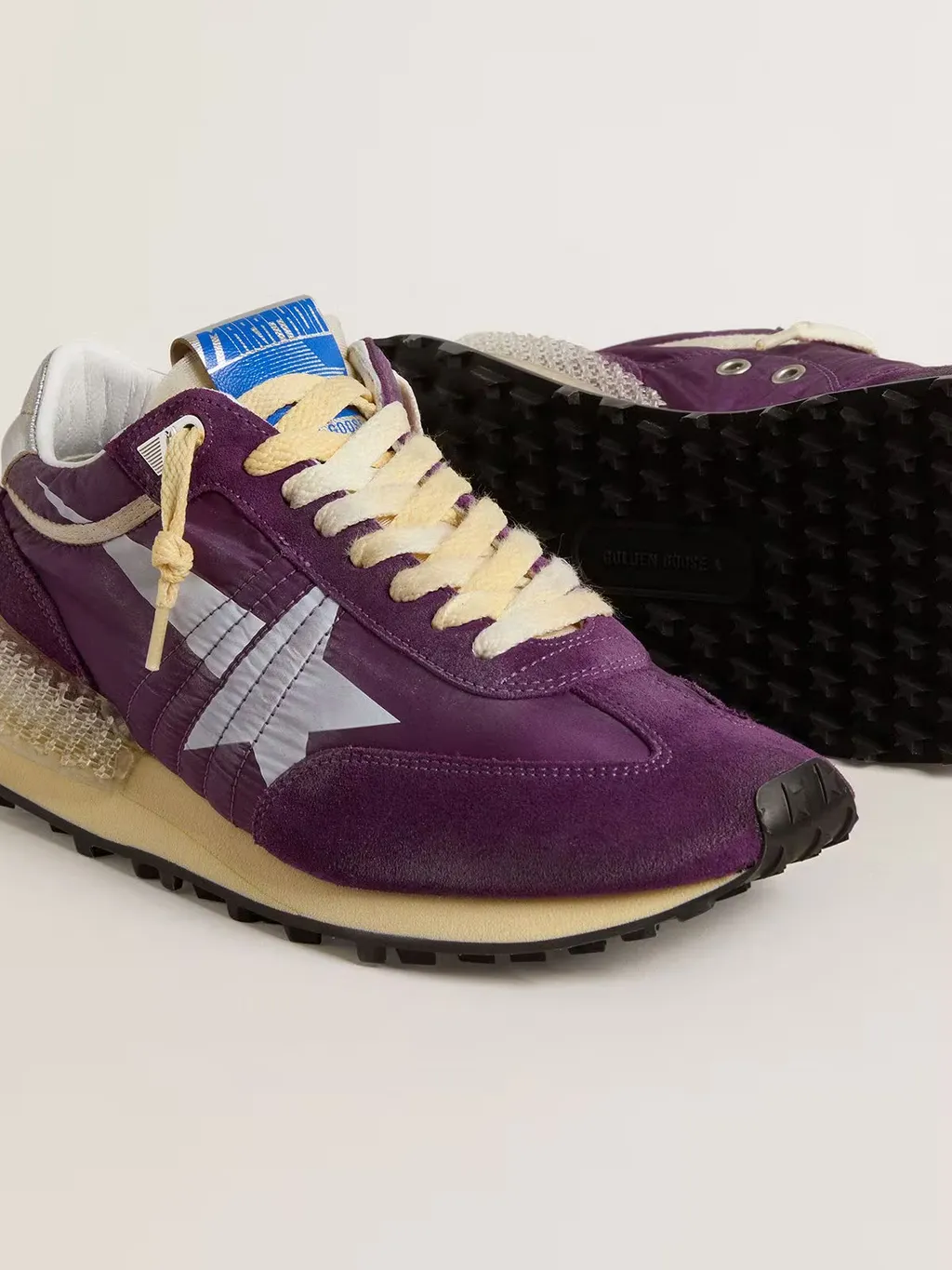Marathon Sneakers
