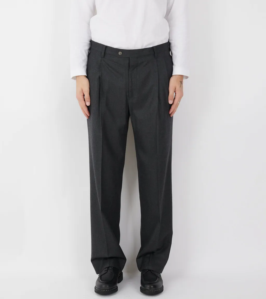 Super Light Wool Two-Tuck Slacks