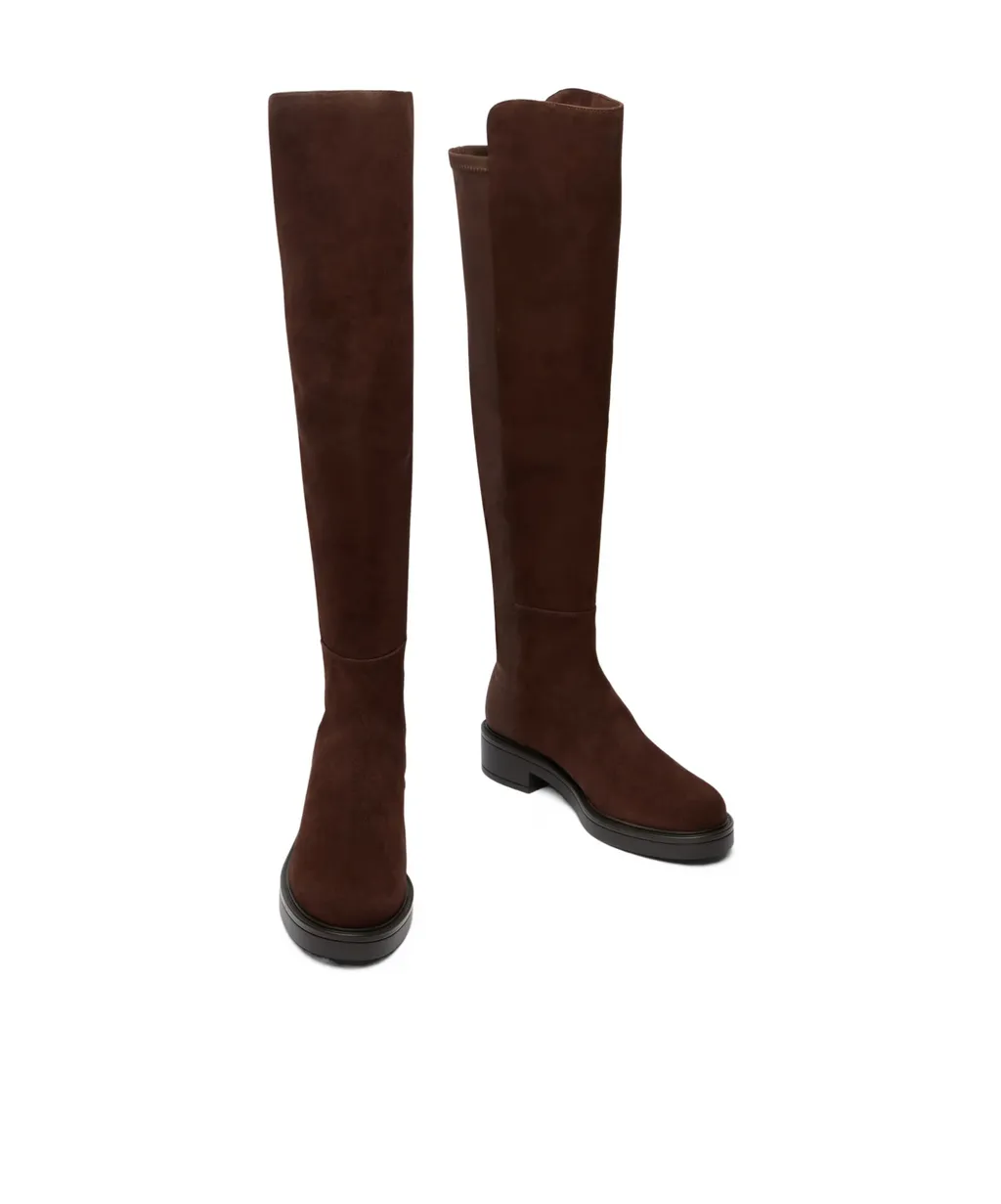 Round-Toe Boots
