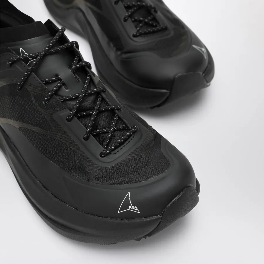 Sella Sneakers