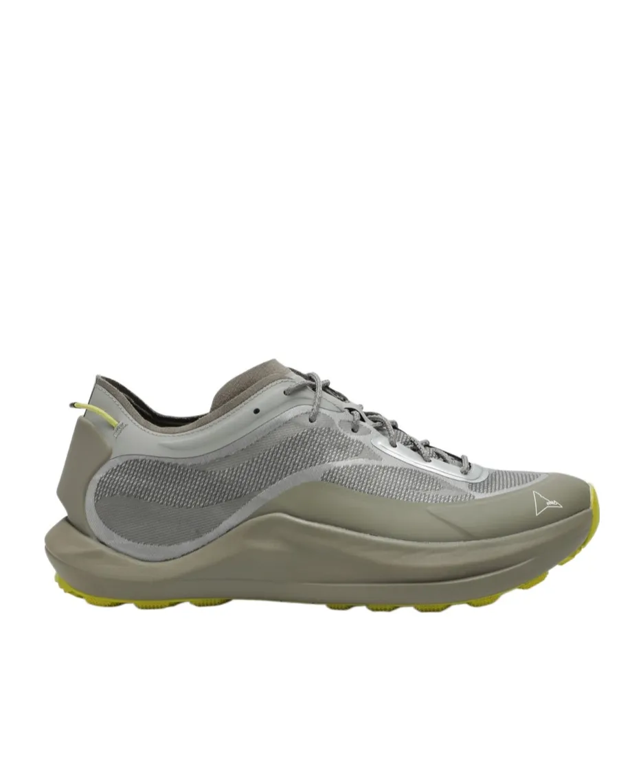 Sella Sneakers