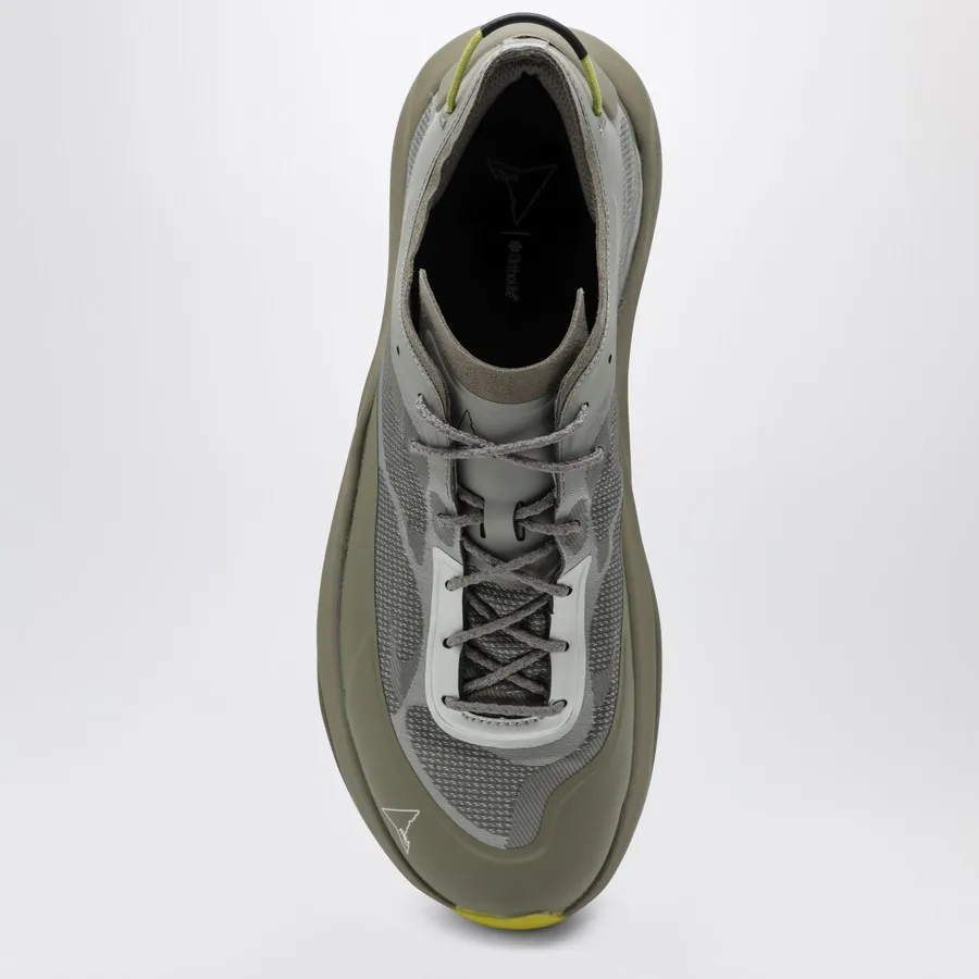 Sella Sneakers