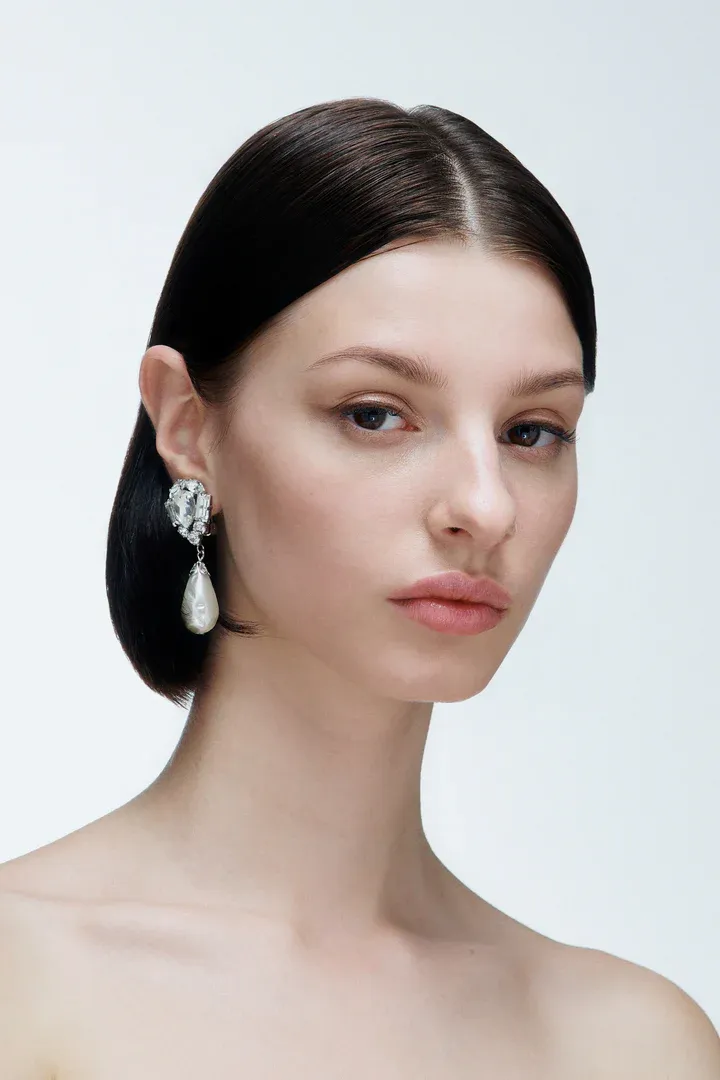 Drop-Pearl Crystal Detail Earrings