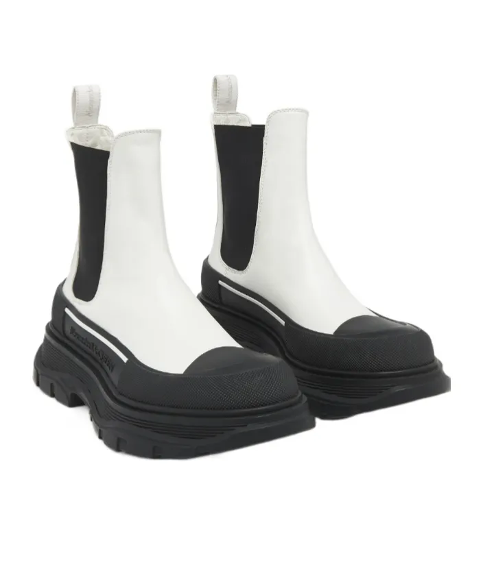 Slick Chelsea Boot