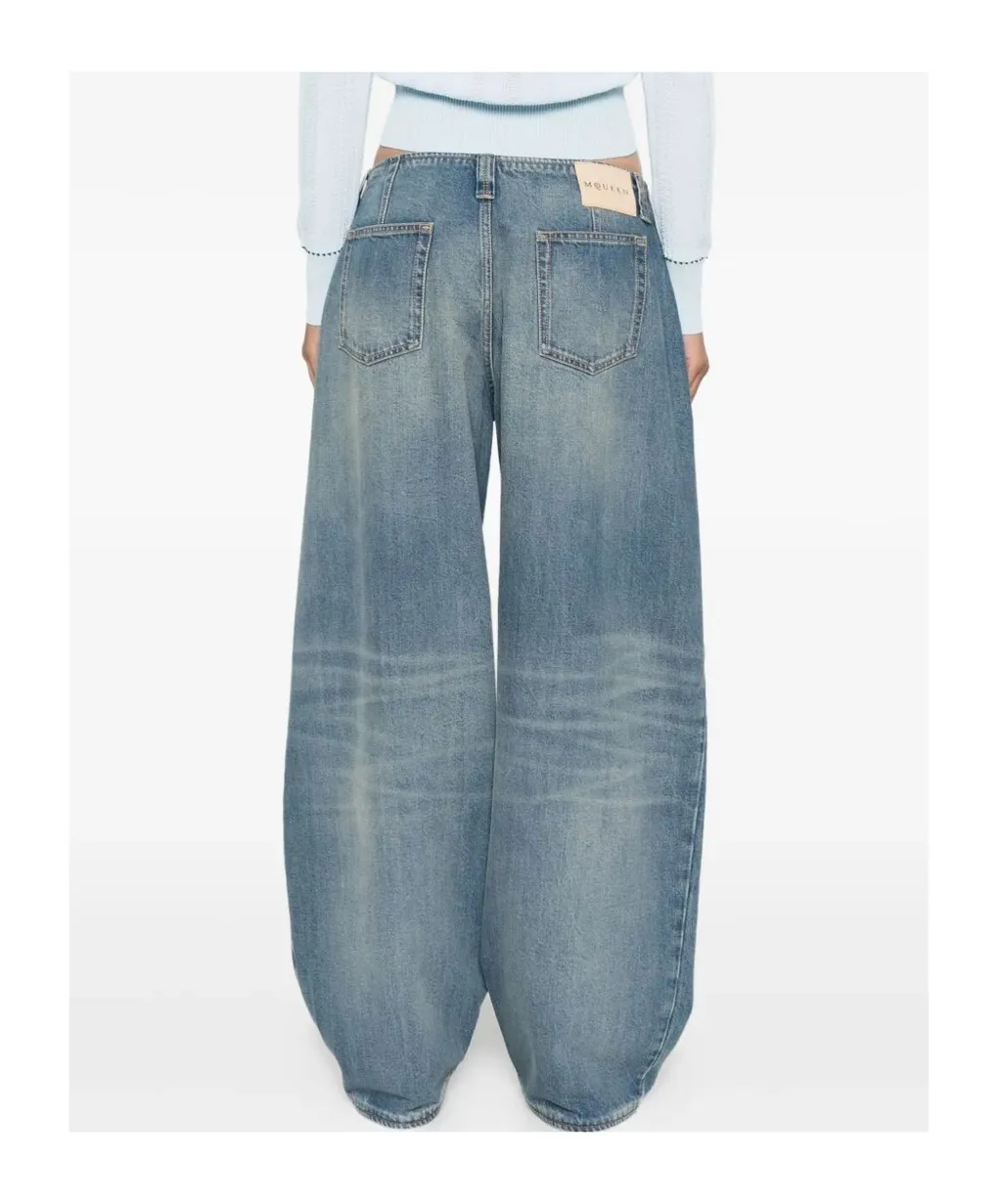 Whiskering Effect Jeans