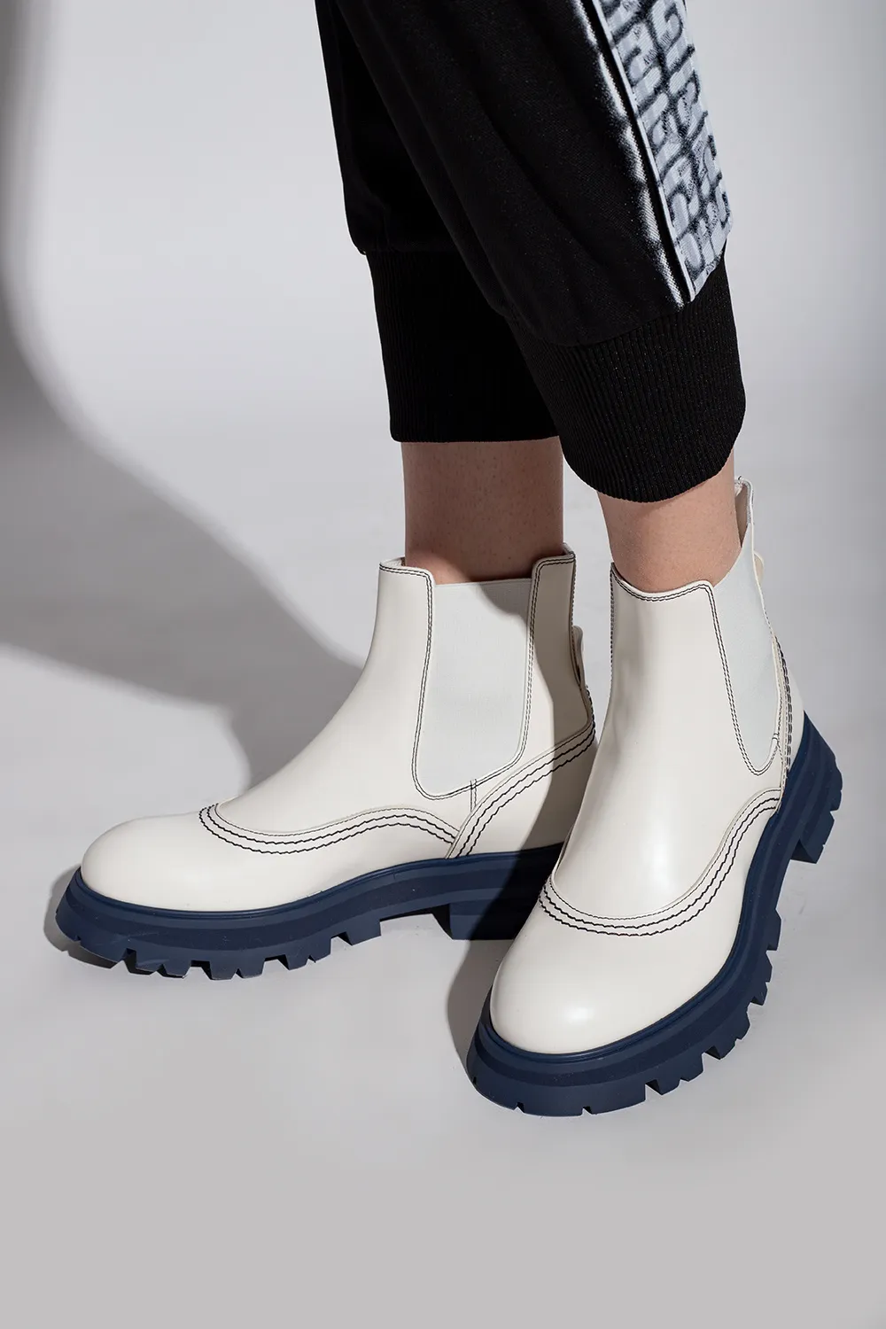 Wander Chelsea Boots