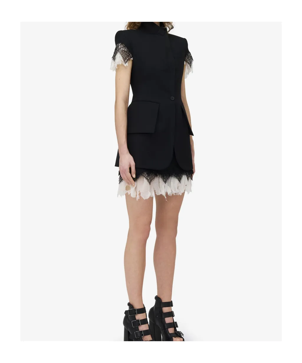 Lace Detailed Mini Skirt
