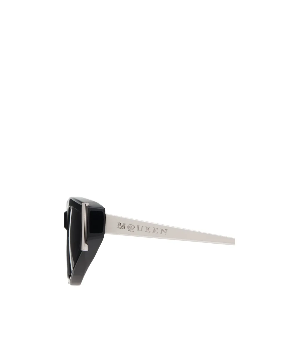 Triangle Frame Sunglasses