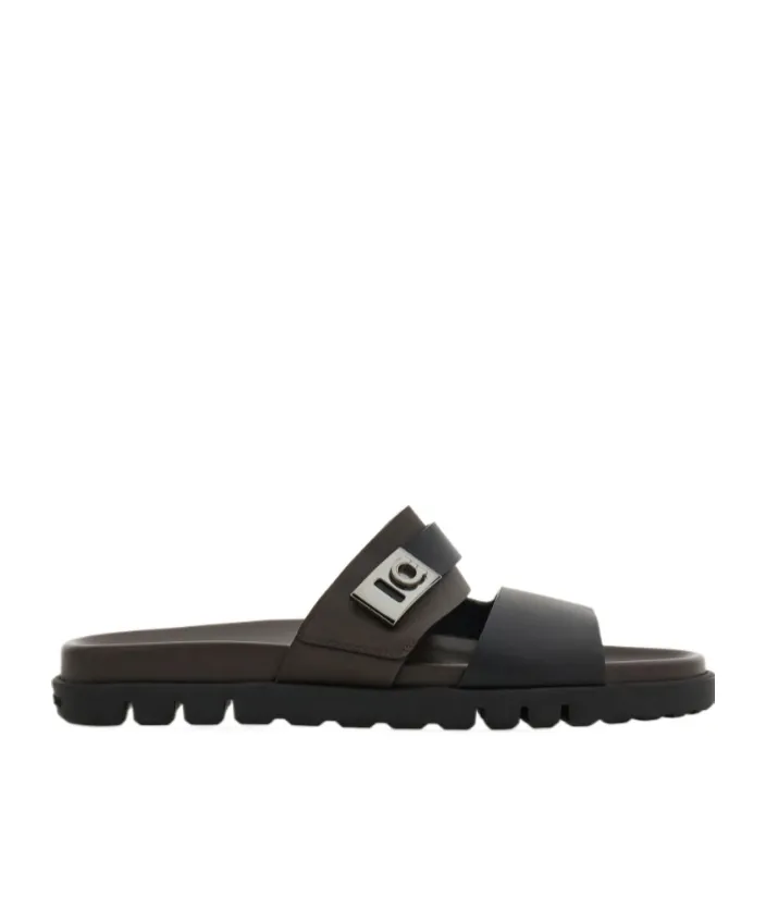 Chunky Sandal With Hug Buckle