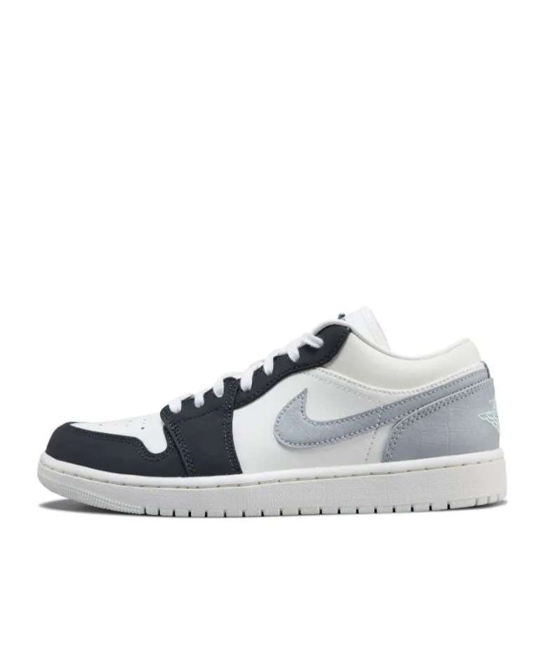 Air Jordan 1 Low Sneakers