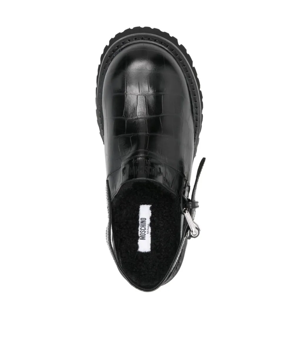 Round-Toe Sandals