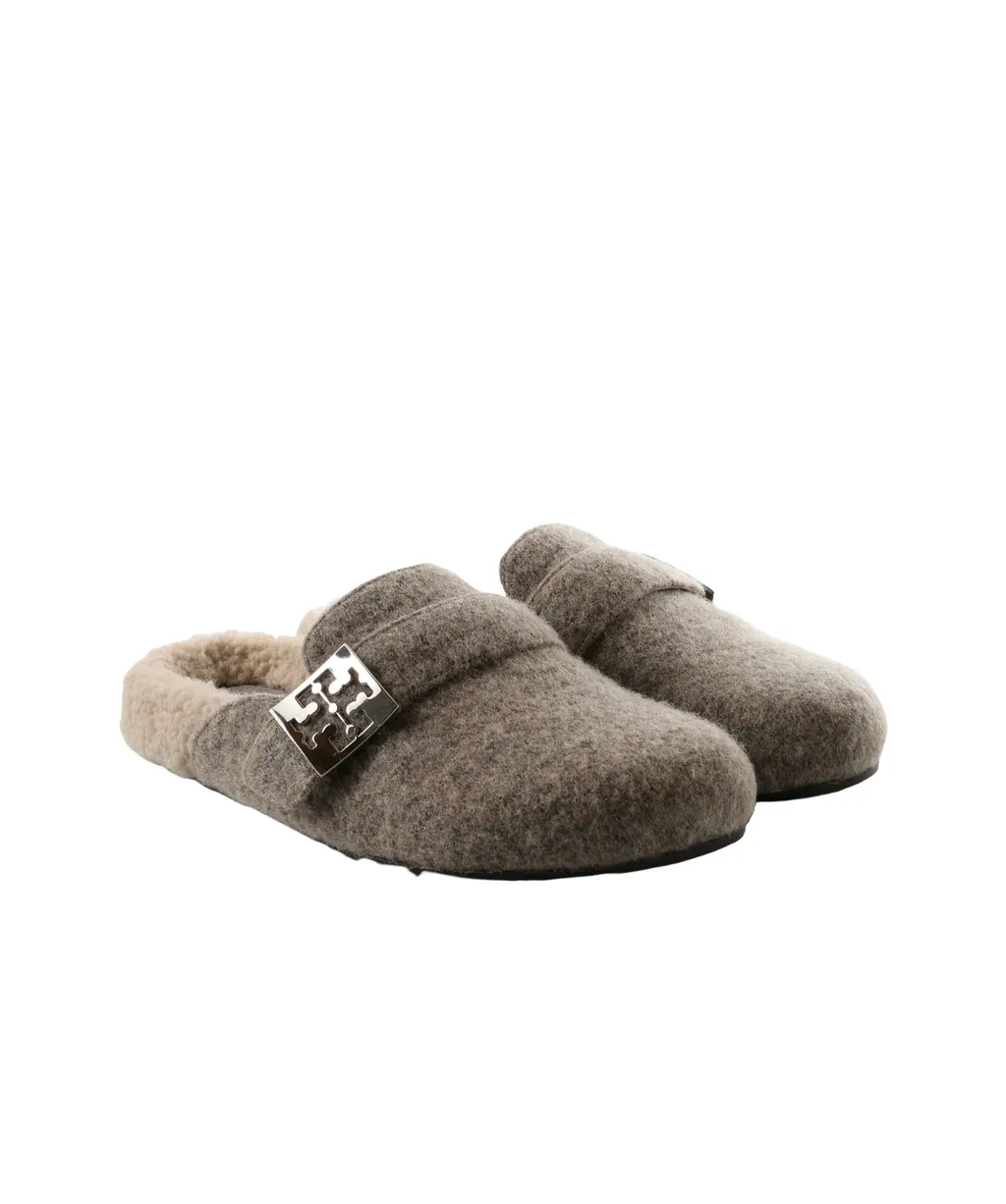 Round-Toed Slippers