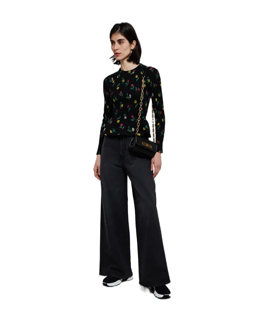 Floral Pattern Long-Sleeved Top
