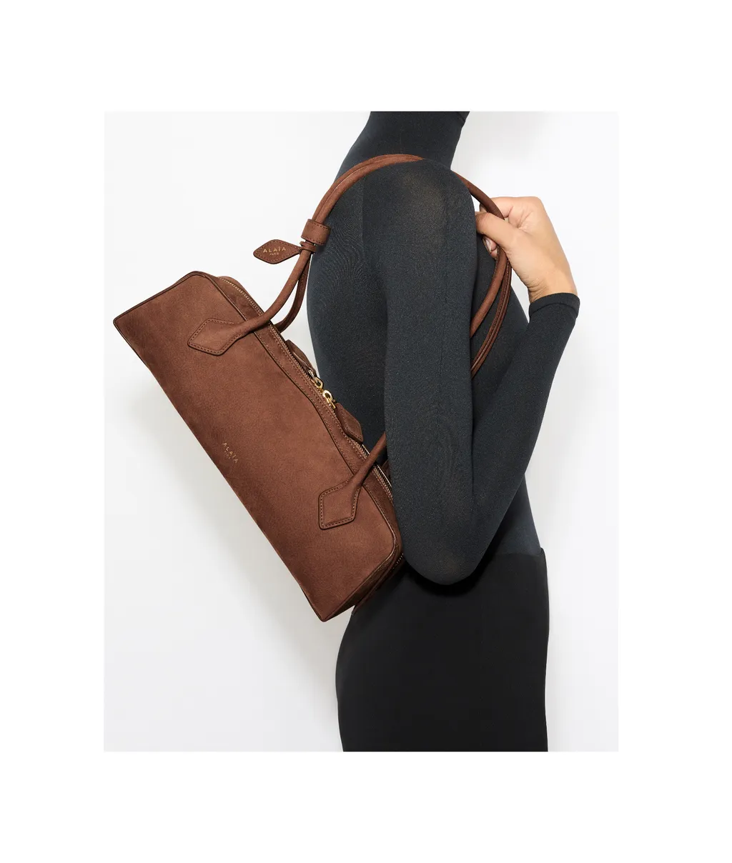 Le Teckel Medium Shoulder Bag