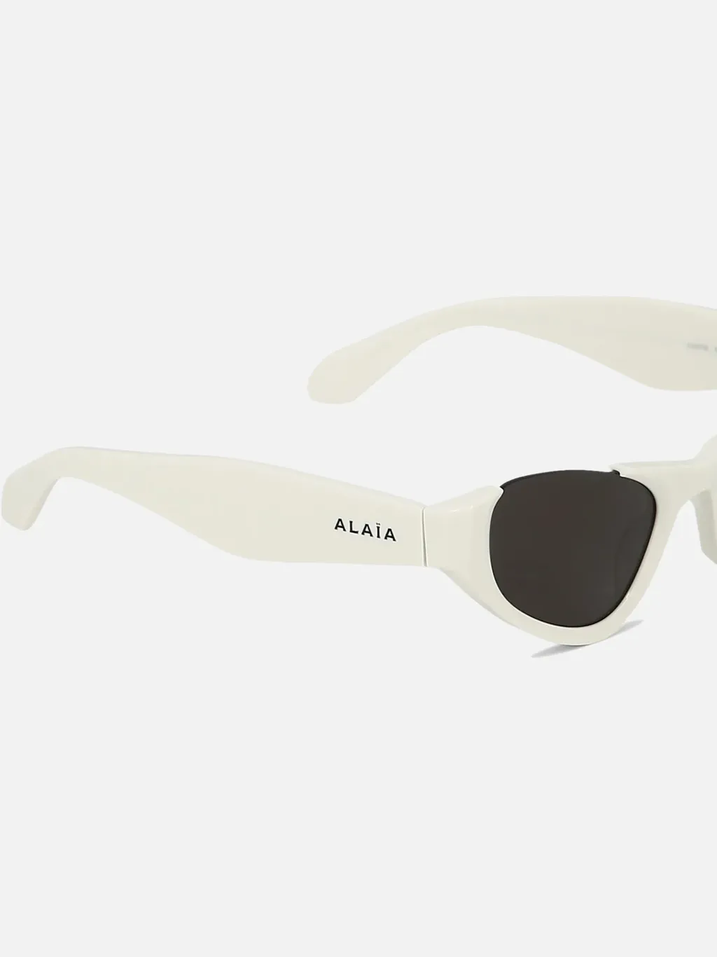 Cat's Eye-Shaped Sunglasses