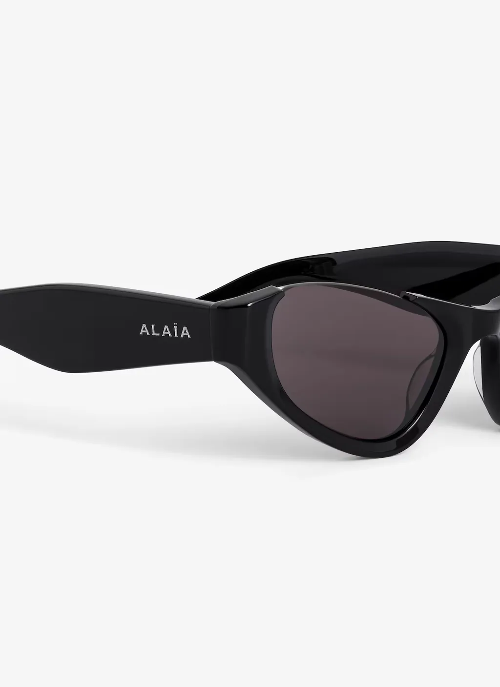 Cat's Eye-Shaped Sunglasses