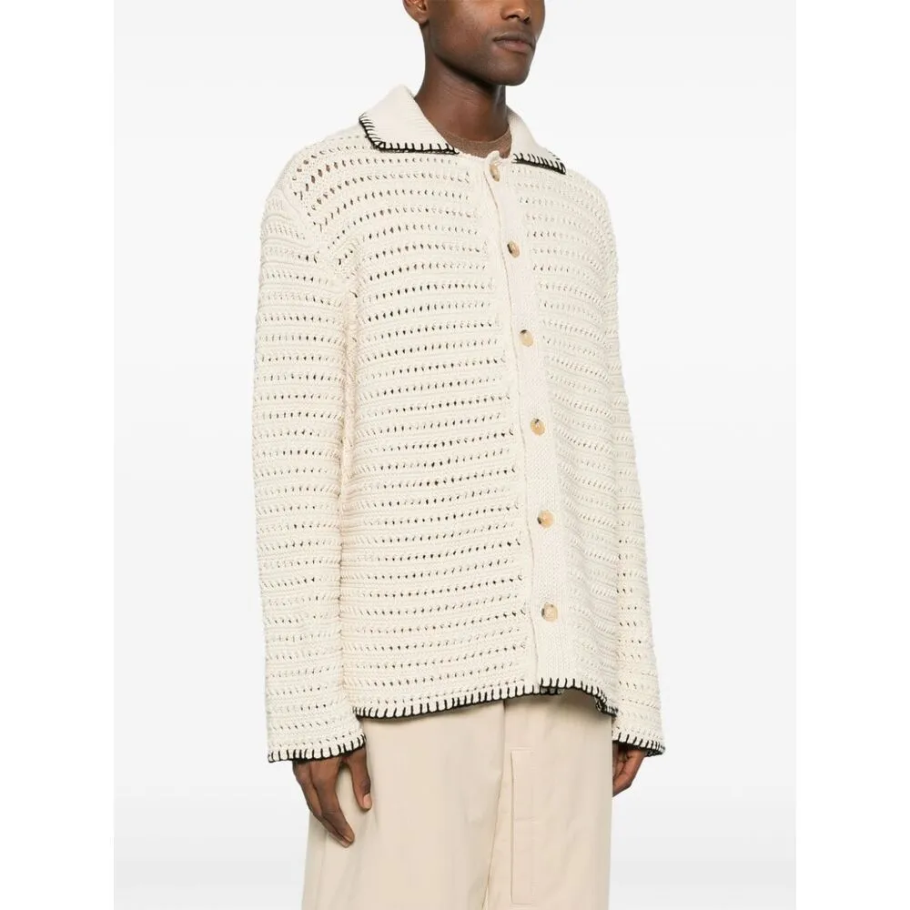 Buttoned Long-Sleeved Shirt