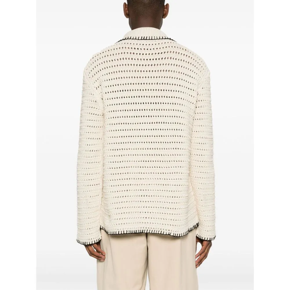 Buttoned Long-Sleeved Shirt