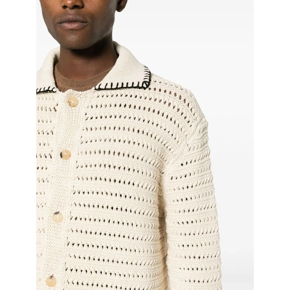 Buttoned Long-Sleeved Shirt