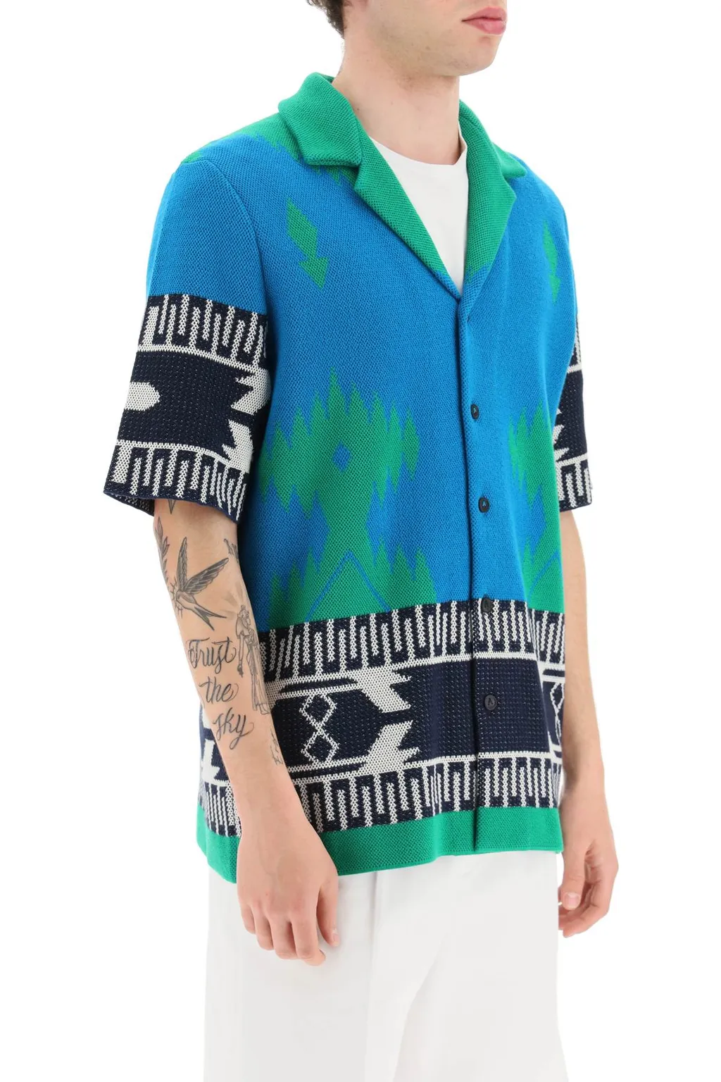 Graphic Printed Buttoned Shirt