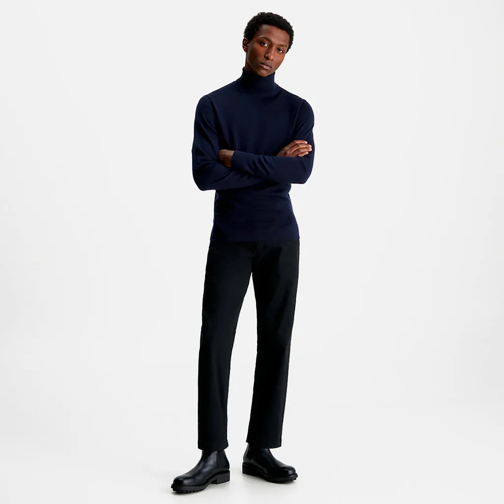 Long-Sleeve Fine-Knit Wool Jumper
