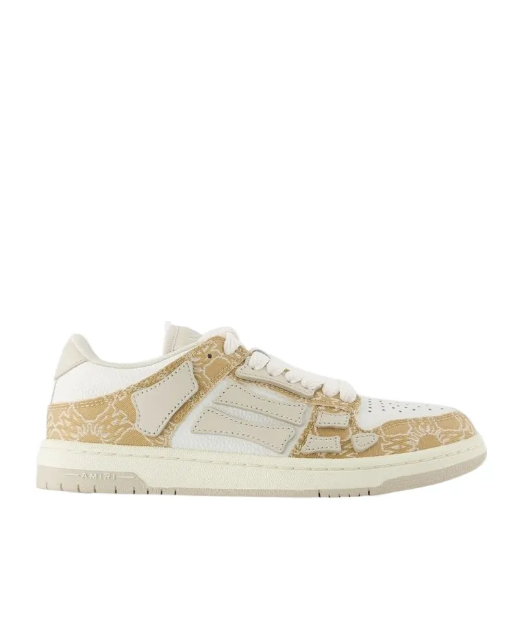 Round Head Low-Cut Sneakers