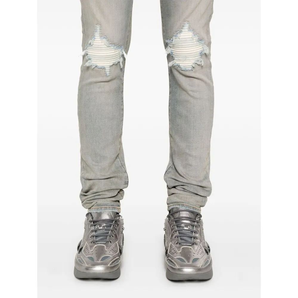 Belt-Loop Jeans