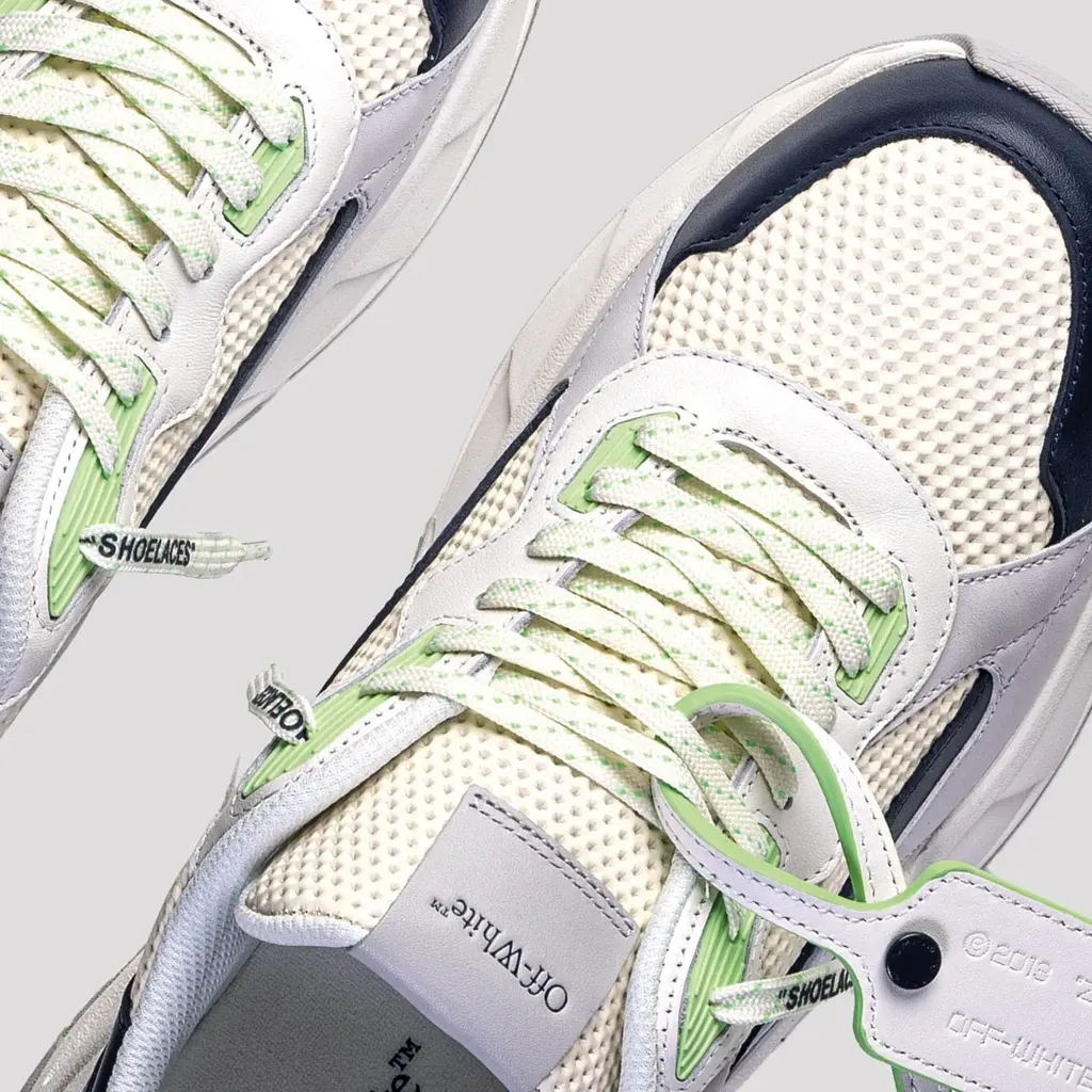 Kick Off Sneakers
