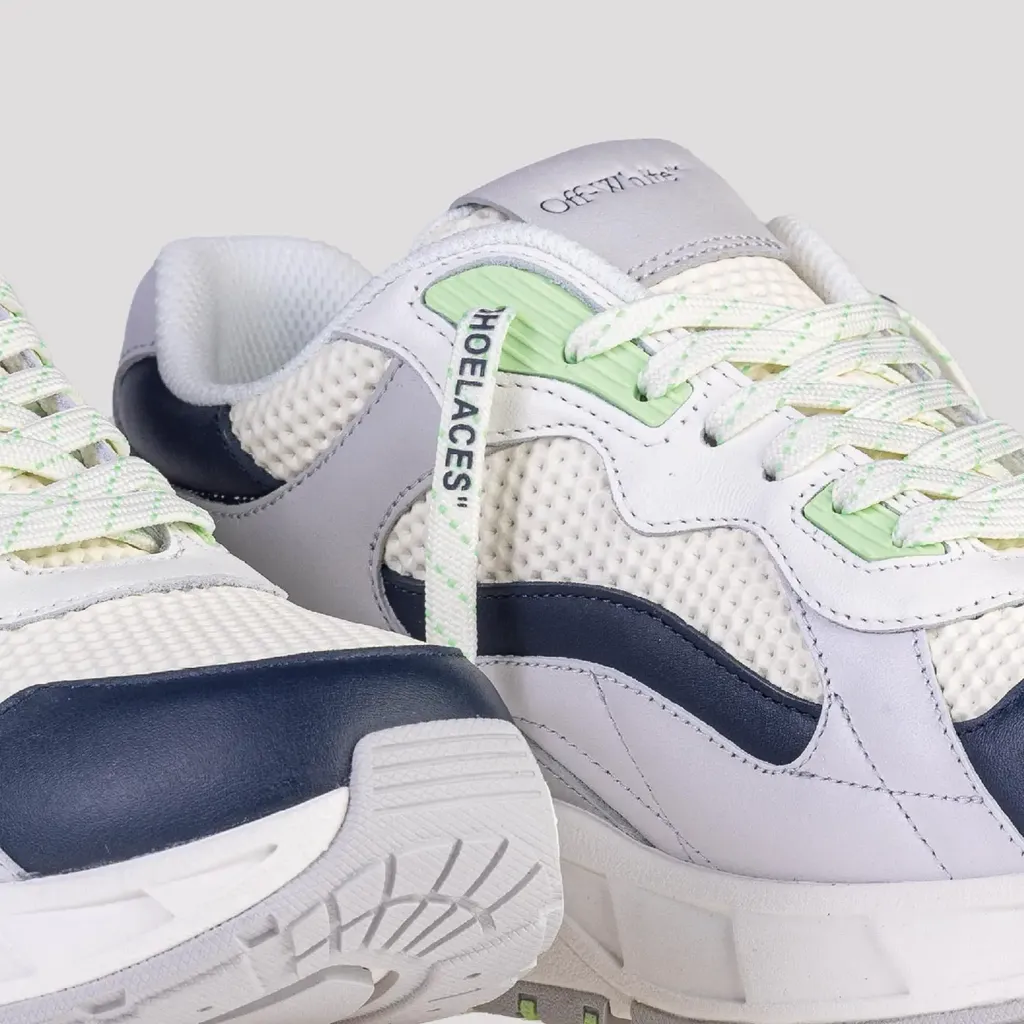 Kick Off Sneakers