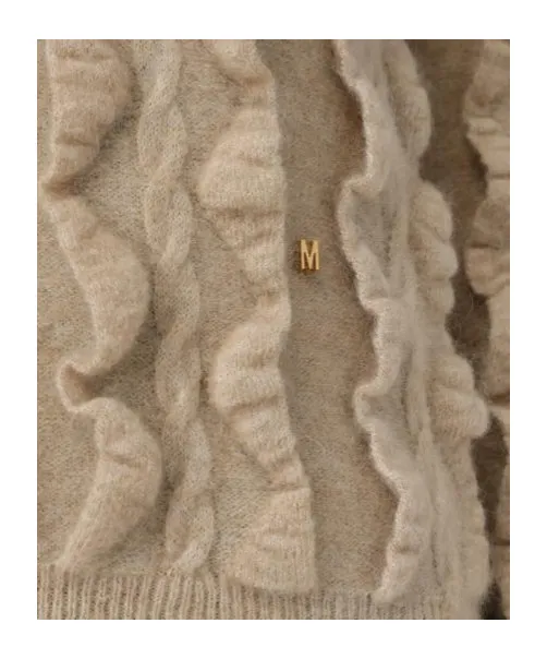 Long-Sleeved Pullover