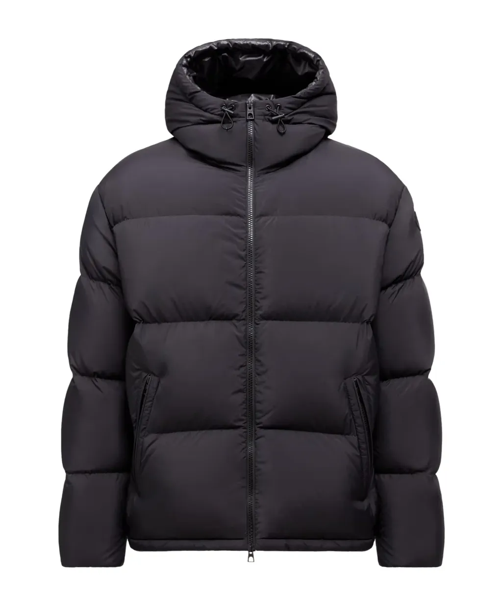 Zip-Up Long-Sleeved Jacket