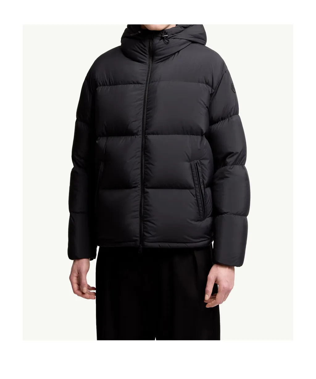Zip-Up Long-Sleeved Jacket