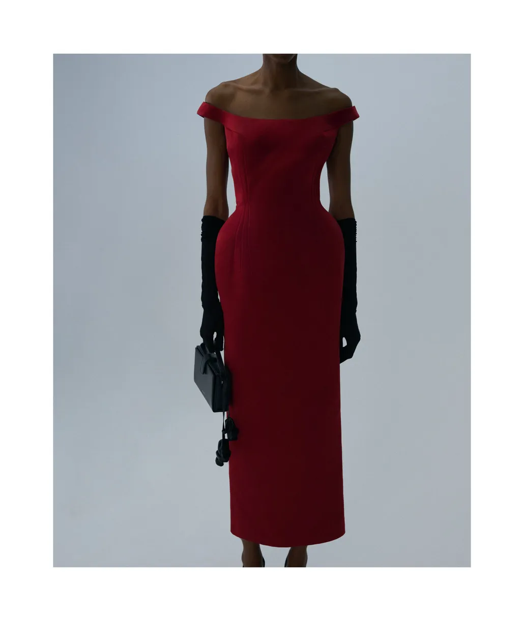 Off-Shoulder Hip Pad Midi Dress