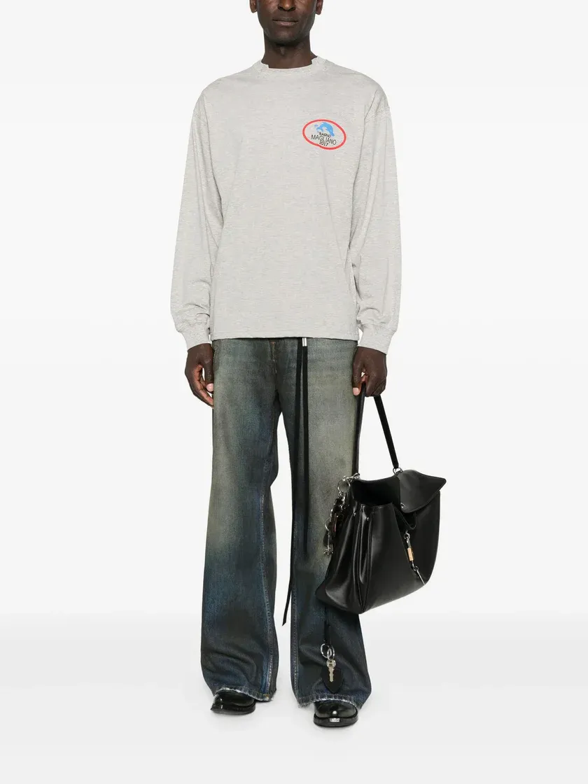 Logo Graphic Long-Sleeved Sweatshirt