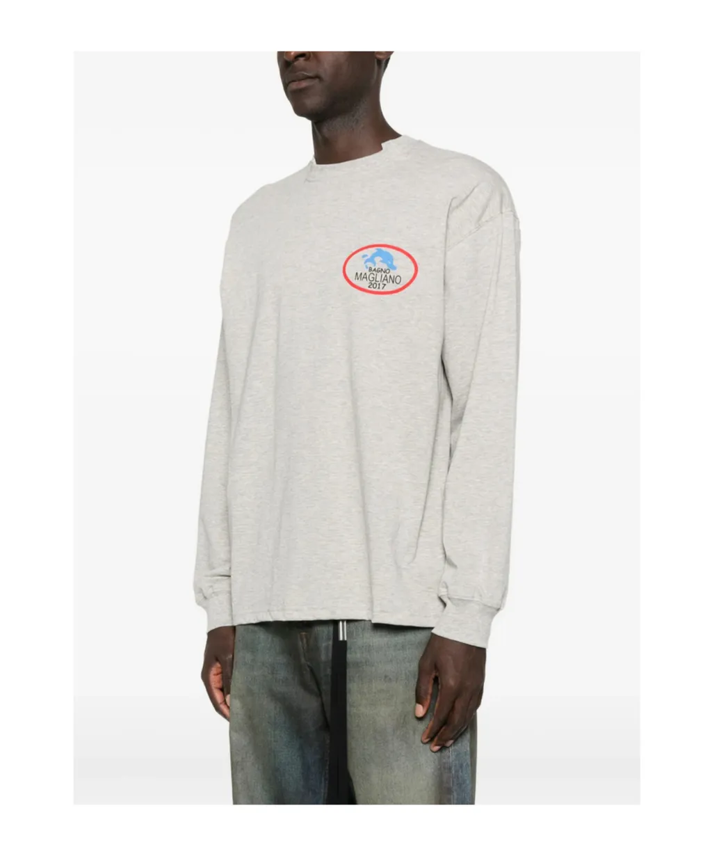 Long-Sleeved Sweatshirt