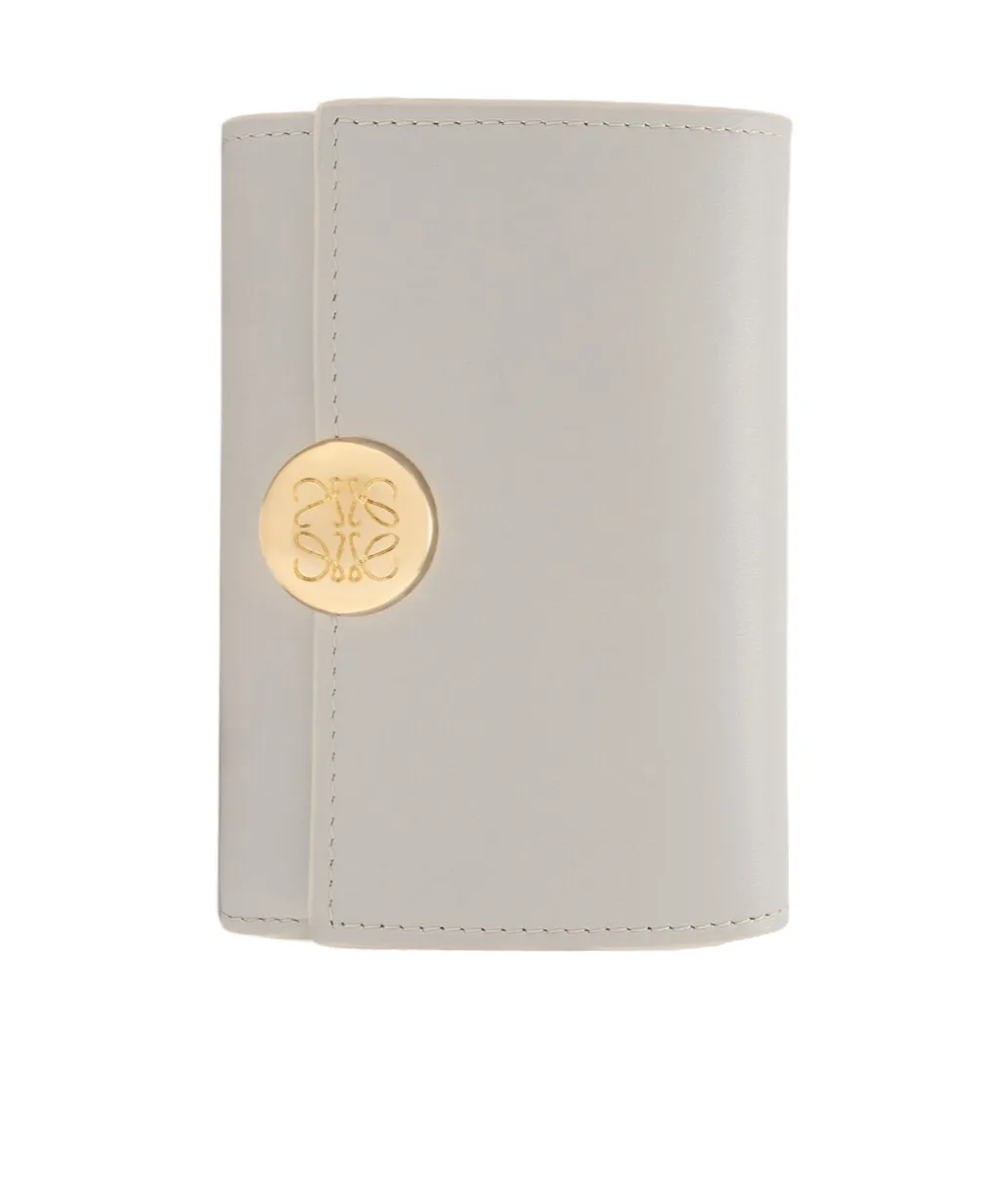 Vertical Pebble Wallet In Shiny Napa Calfskin