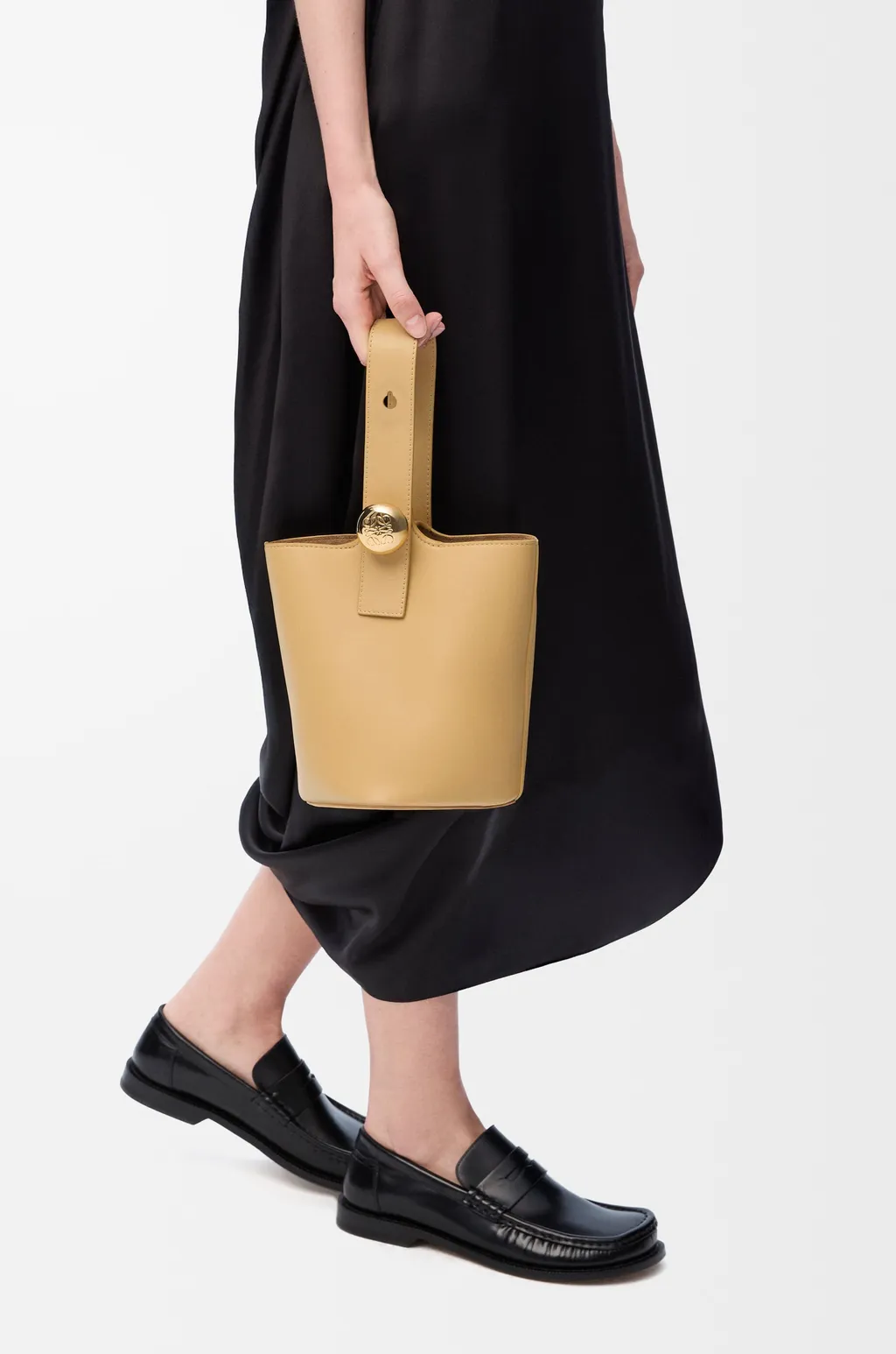 Pebble Mini Bucket Bag