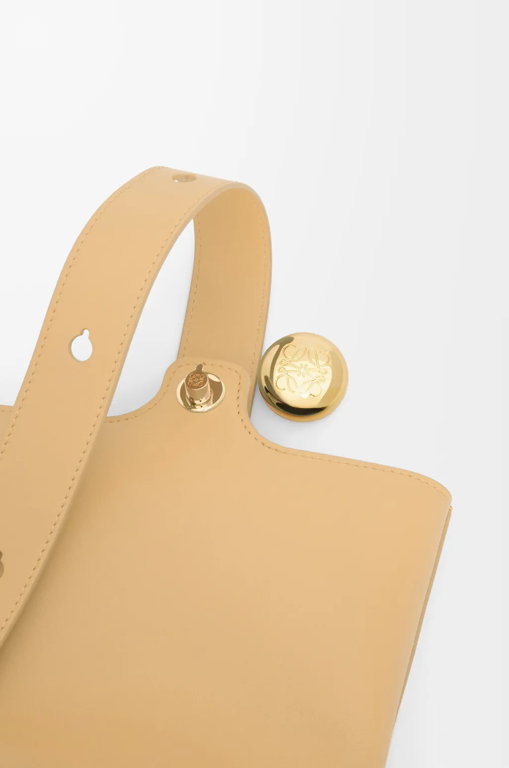 Pebble Mini Bucket Bag