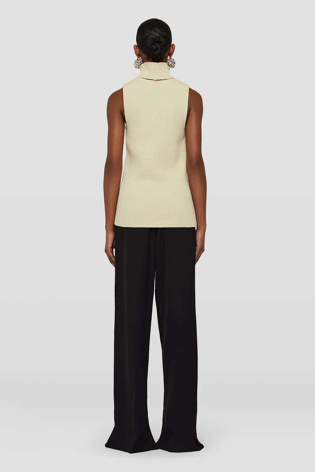 Cut-Out Detailed High-Neck Knitted Vest