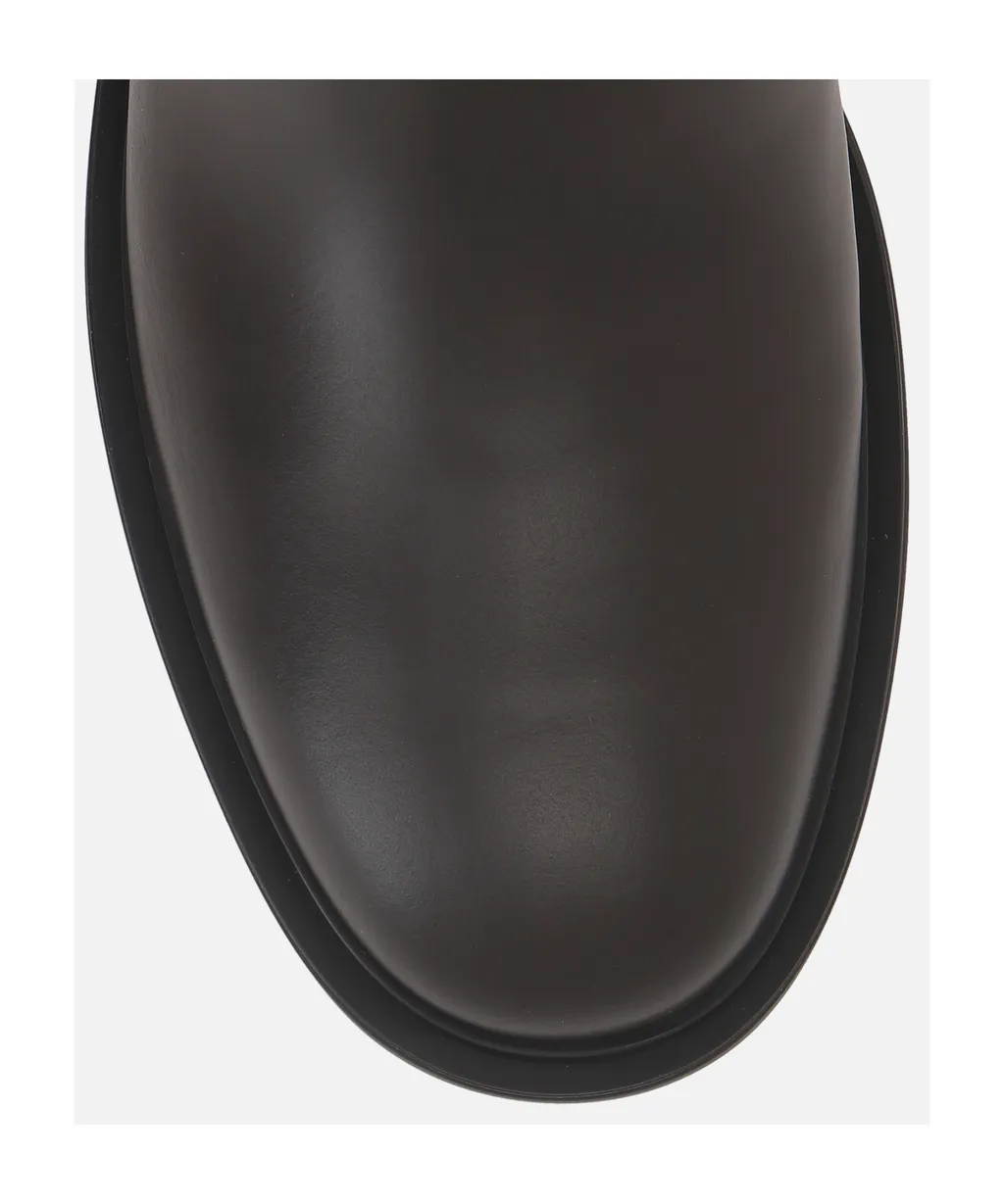 Ascott Round Toe Boots