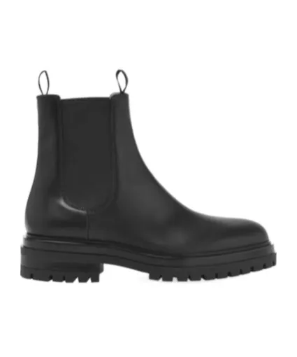 Chester Round Toe Chelsea Boots